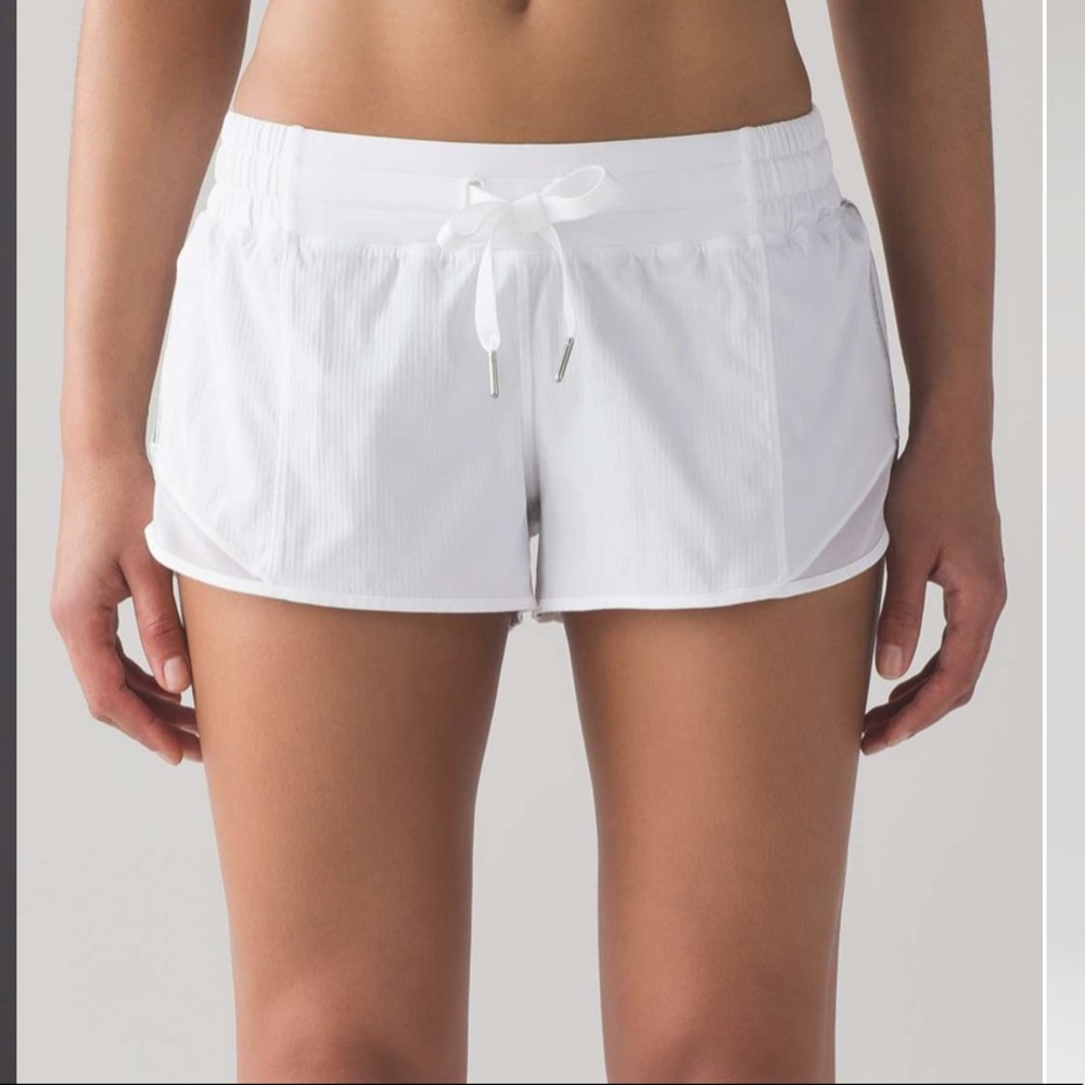 Lululemon Hotty Hot Shorts 2.5”
